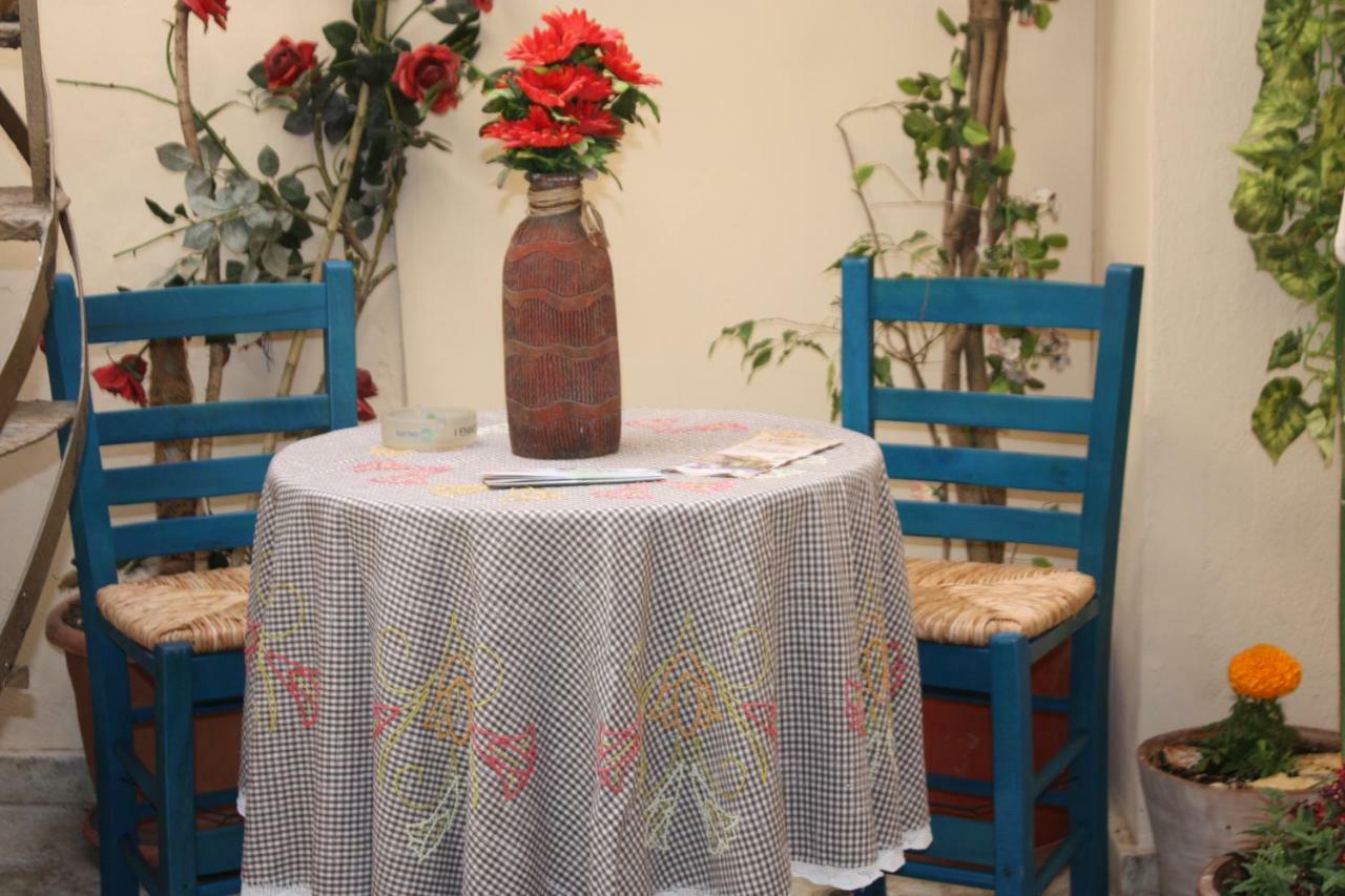 Bed and Breakfast Mmebassia Chania  Exterior foto