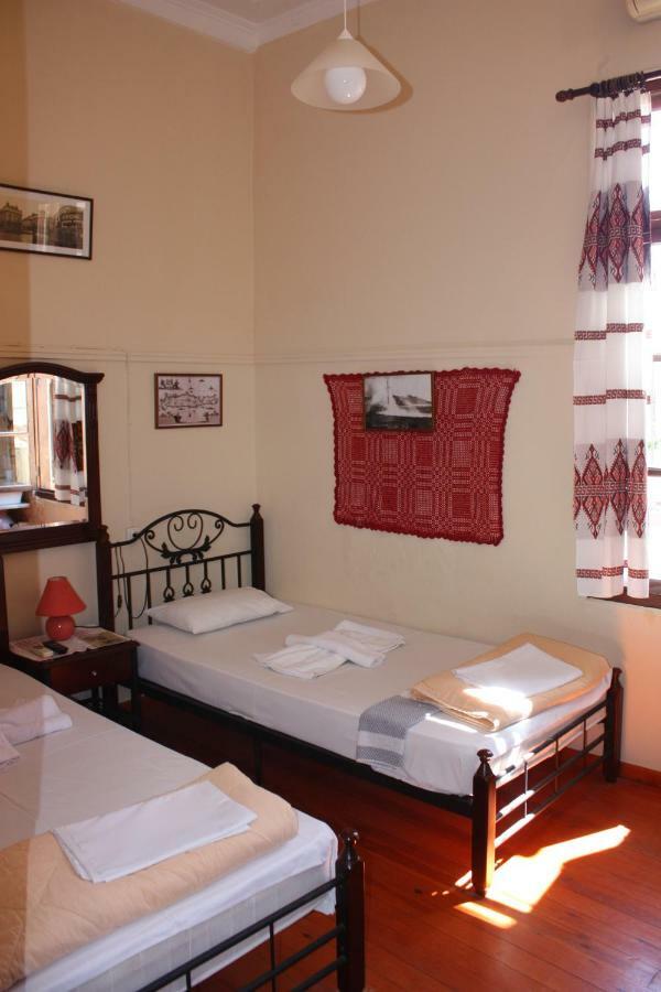 Bed and Breakfast Mmebassia Chania  Exterior foto